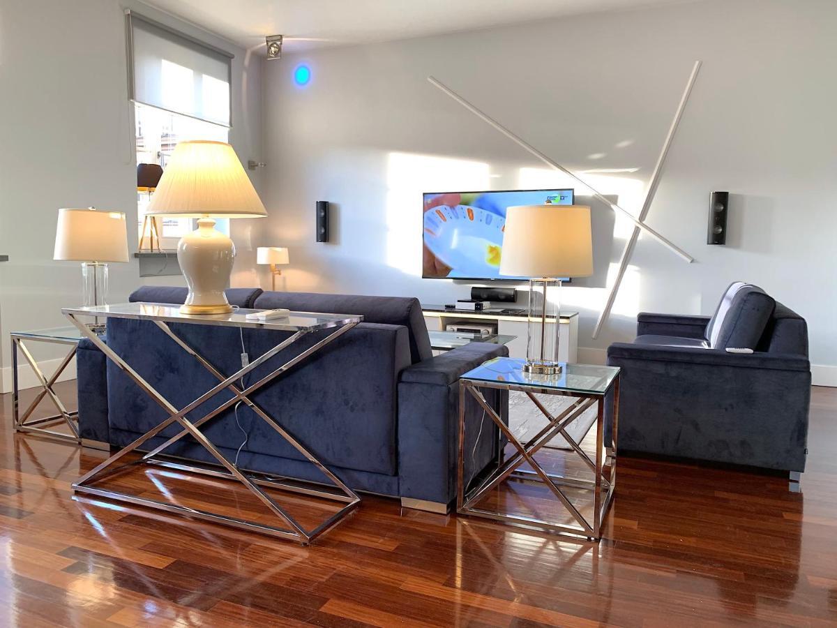 Luxury Apartments Mondrian Market Square III วอร์ซอ ภายนอก รูปภาพ
